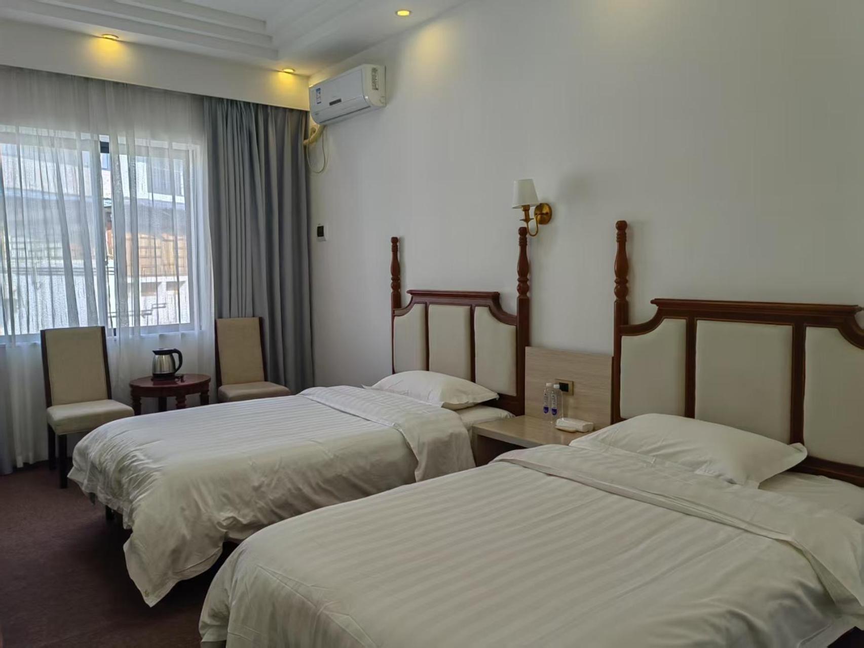 Serene Vale Inn Guilin-Free One Way Pick Up Service To High-Speed Railway Station For 2 Nights Bilik gambar